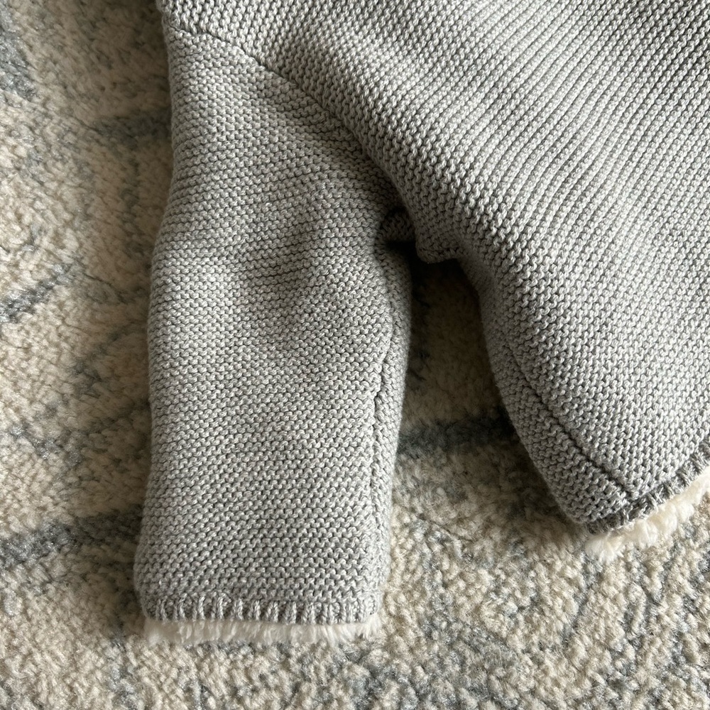 NWT Baby Gap Grey Cotton Sherpa Hooded Jacket size 6-12 months - Picture 10 of 13